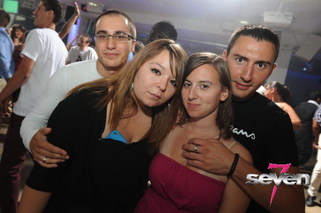 Cliquer pour voir l'image en taille réelle