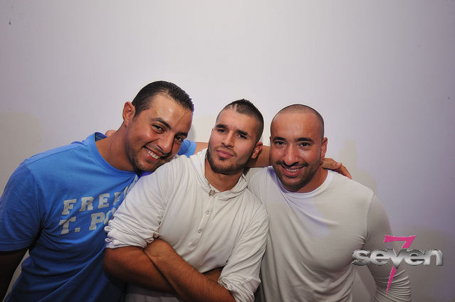 Cliquer pour voir l'image en taille réelle