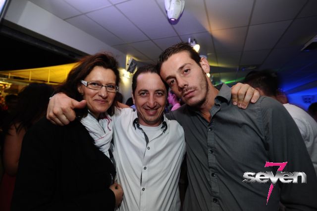 Cliquer pour voir l'image en taille réelle