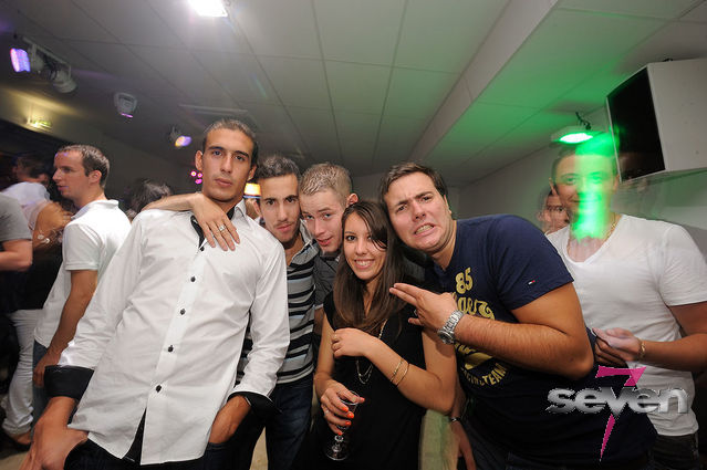 Cliquer pour voir l'image en taille réelle