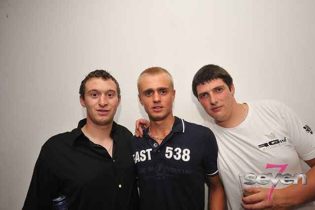 Cliquer pour voir l'image en taille réelle