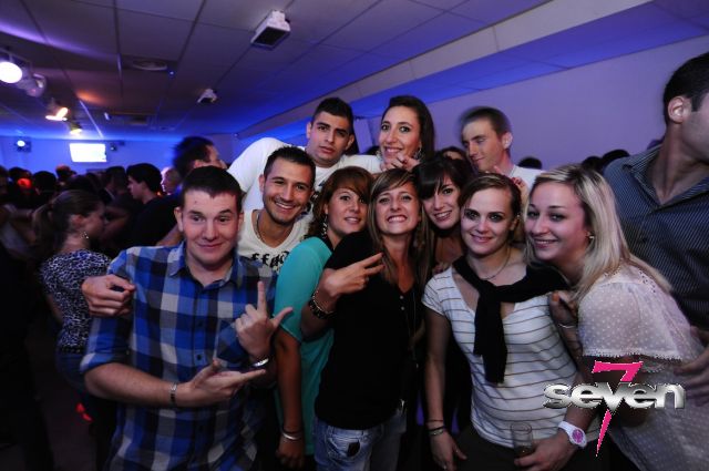 Cliquer pour voir l'image en taille réelle