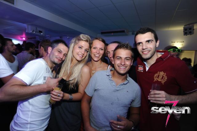 Cliquer pour voir l'image en taille réelle