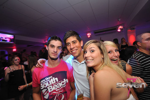 Cliquer pour voir l'image en taille réelle