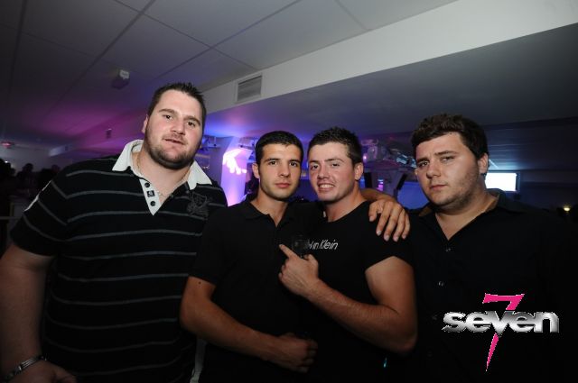 Cliquer pour voir l'image en taille réelle