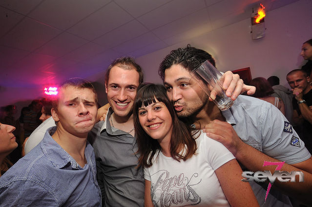 Cliquer pour voir l'image en taille réelle