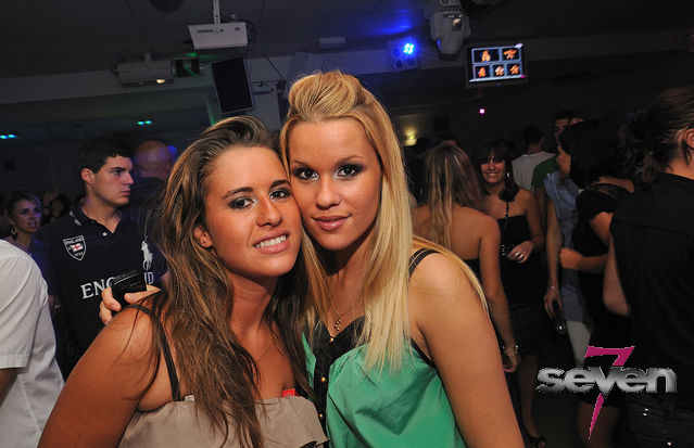 Cliquer pour voir l'image en taille réelle