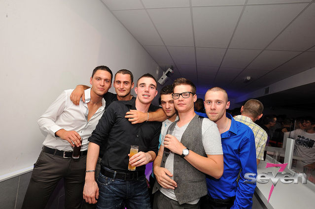 Cliquer pour voir l'image en taille réelle