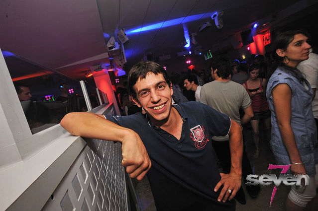 Cliquer pour voir l'image en taille réelle