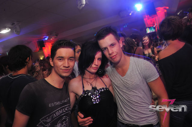 Cliquer pour voir l'image en taille réelle