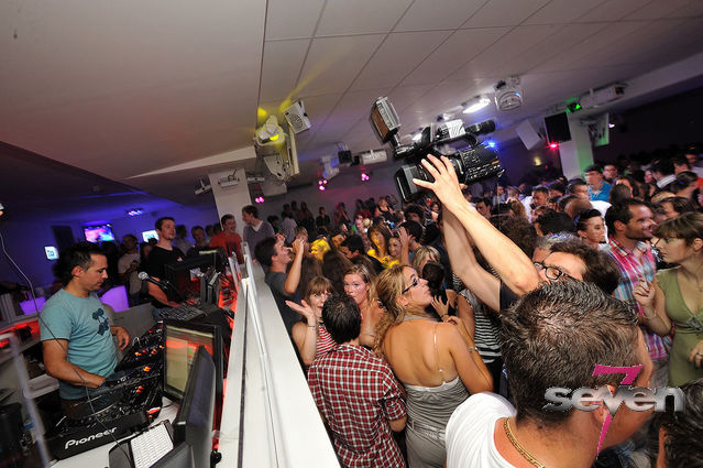 Cliquer pour voir l'image en taille réelle