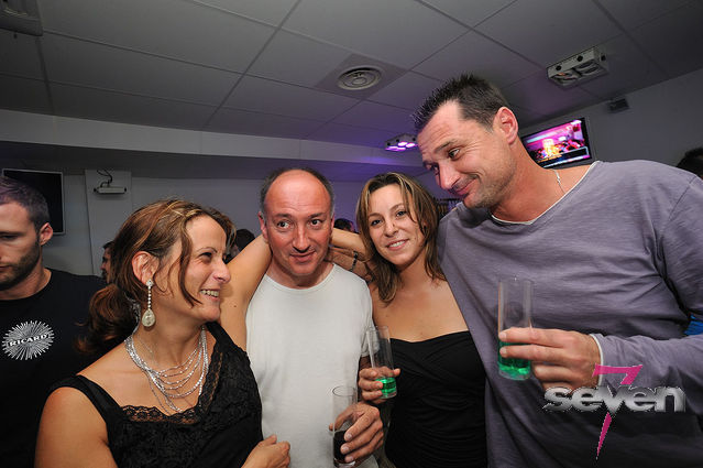 Cliquer pour voir l'image en taille réelle