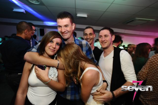 Cliquer pour voir l'image en taille réelle