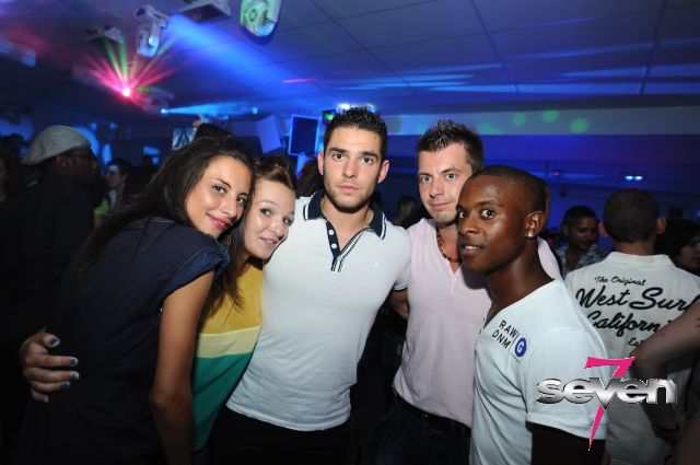 Cliquer pour voir l'image en taille réelle