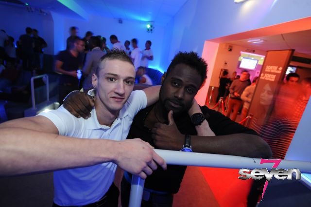 Cliquer pour voir l'image en taille réelle