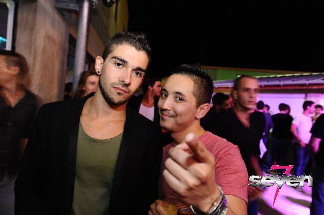 Cliquer pour voir l'image en taille réelle