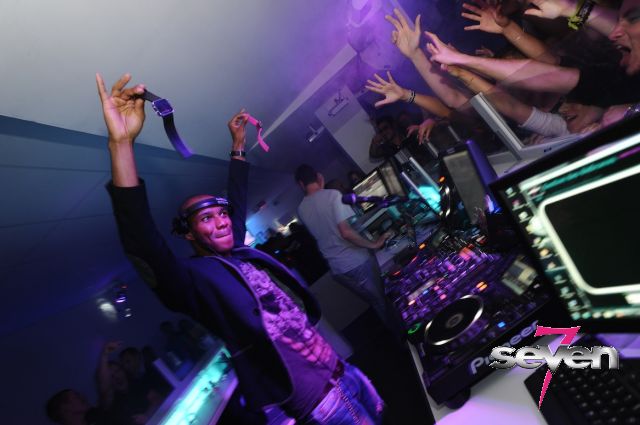 Cliquer pour voir l'image en taille réelle