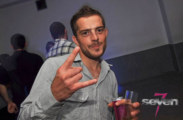 Cliquer pour voir l'image en taille réelle