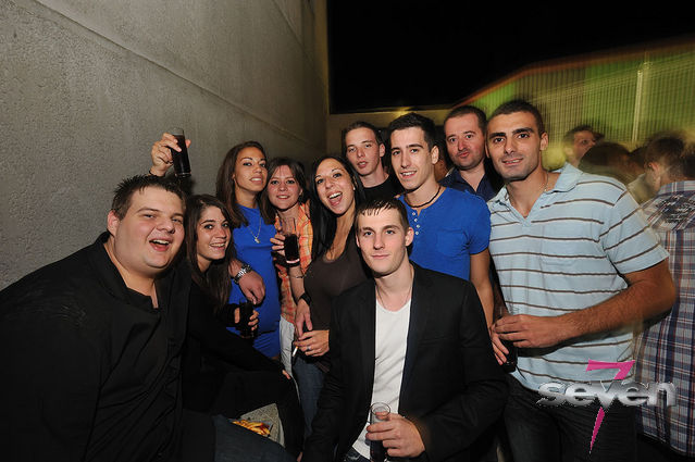 Cliquer pour voir l'image en taille réelle