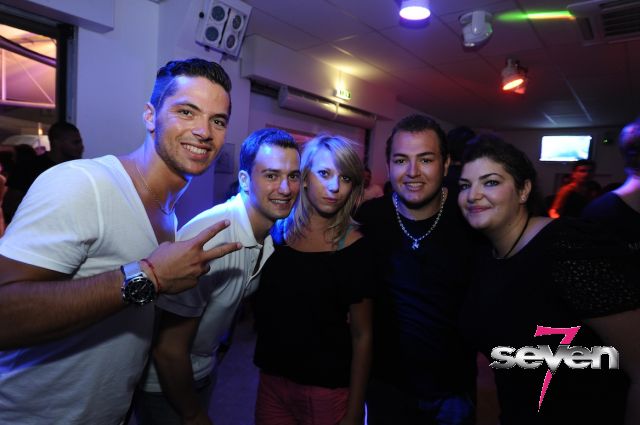 Cliquer pour voir l'image en taille réelle