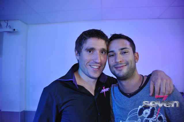 Cliquer pour voir l'image en taille réelle