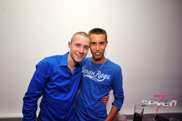 Cliquer pour voir l'image en taille réelle