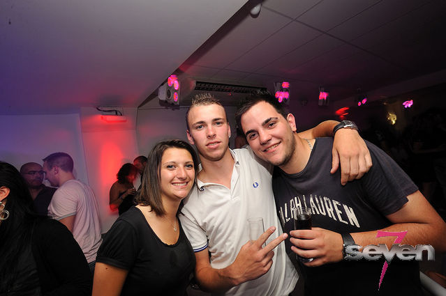 Cliquer pour voir l'image en taille réelle