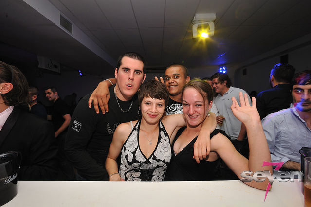 Cliquer pour voir l'image en taille réelle