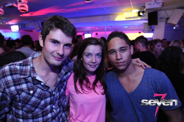 Cliquer pour voir l'image en taille réelle