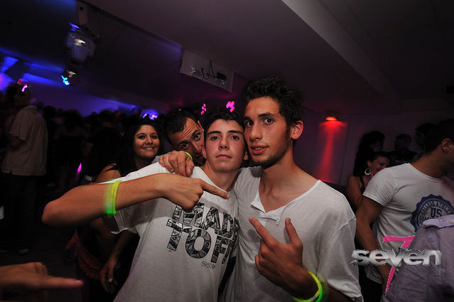 Cliquer pour voir l'image en taille réelle