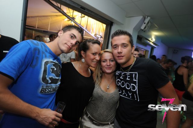 Cliquer pour voir l'image en taille réelle