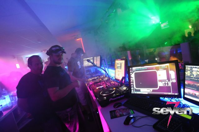 Cliquer pour voir l'image en taille réelle