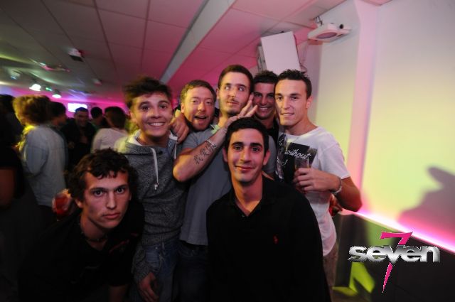 Cliquer pour voir l'image en taille réelle