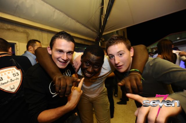 Cliquer pour voir l'image en taille réelle