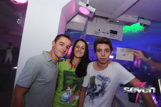 Cliquer pour voir l'image en taille réelle