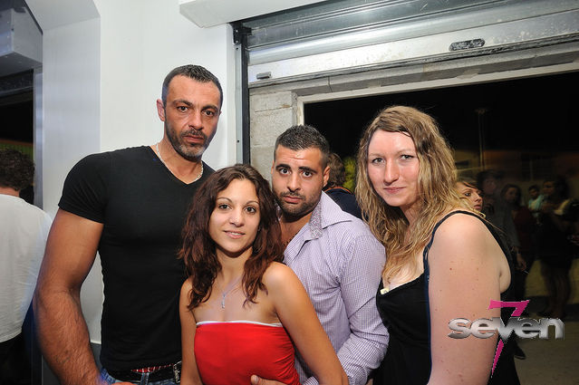 Cliquer pour voir l'image en taille réelle