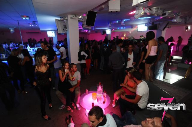 Cliquer pour voir l'image en taille réelle