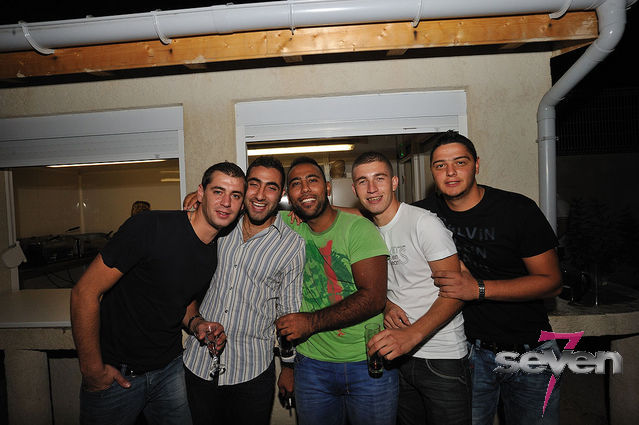 Cliquer pour voir l'image en taille réelle