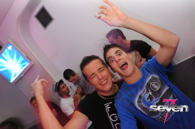 Cliquer pour voir l'image en taille réelle