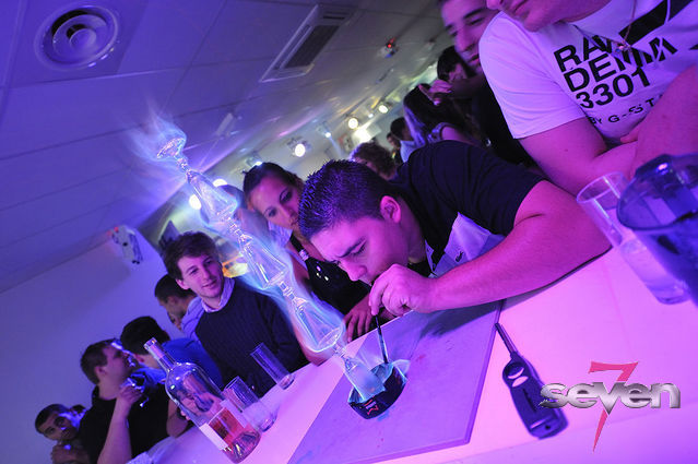 Cliquer pour voir l'image en taille réelle