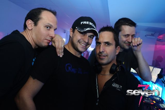 Cliquer pour voir l'image en taille réelle