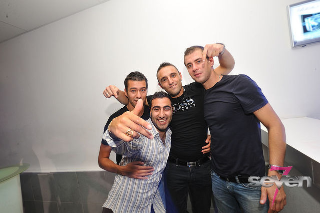 Cliquer pour voir l'image en taille réelle