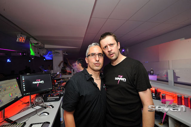 Cliquer pour voir l'image en taille réelle