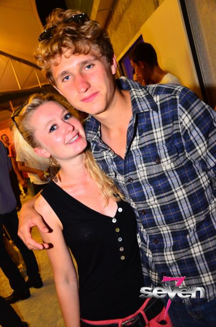 Cliquer pour voir l'image en taille réelle