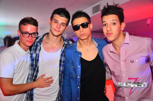 Cliquer pour voir l'image en taille réelle