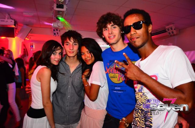 Cliquer pour voir l'image en taille réelle