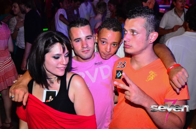 Cliquer pour voir l'image en taille réelle