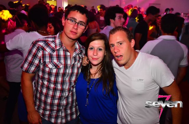 Cliquer pour voir l'image en taille réelle