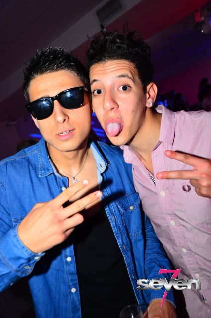 Cliquer pour voir l'image en taille réelle