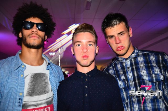 Cliquer pour voir l'image en taille réelle